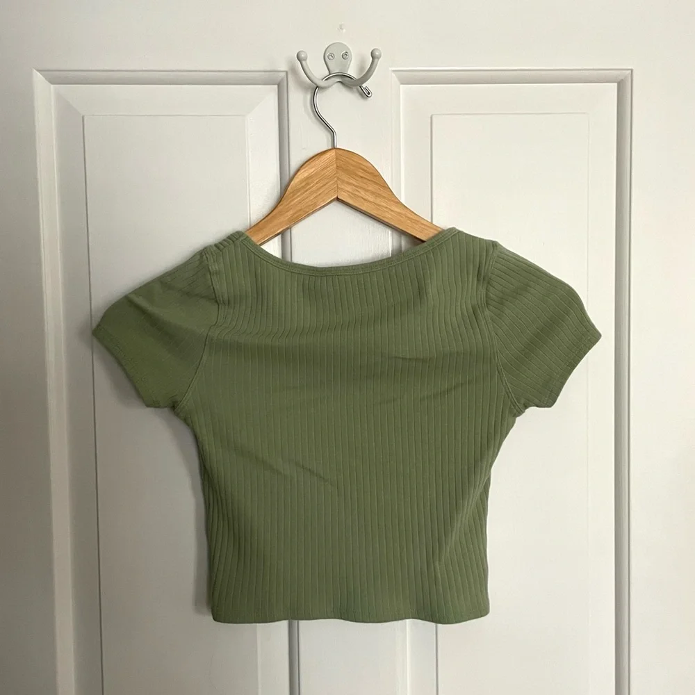 Pacsun Basics Ribbed Green Tight Cropped Short Sleeve Size XS - Picture 3 of 3